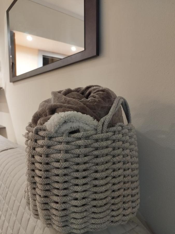 Nido Al Mare Apartment โบนัสโซลา ภายนอก รูปภาพ